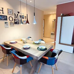 Nana House Luino